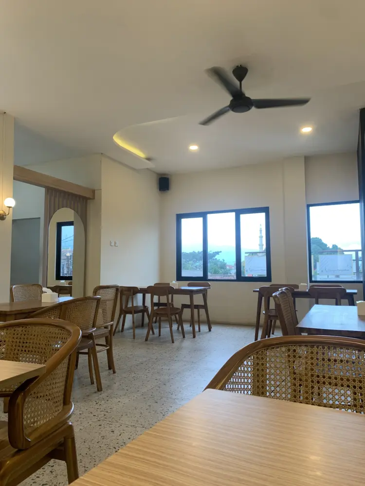 Historia Coffee & Eatery 6