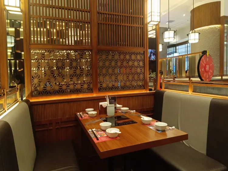 Momo Paradise Lippo Mall Puri 7