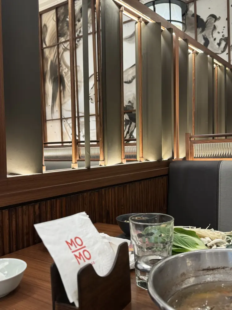 Momo Paradise Lippo Mall Puri 9