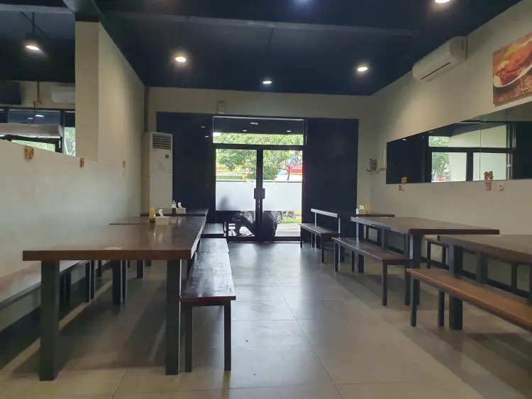 Aroma Dermaga Seafood 7