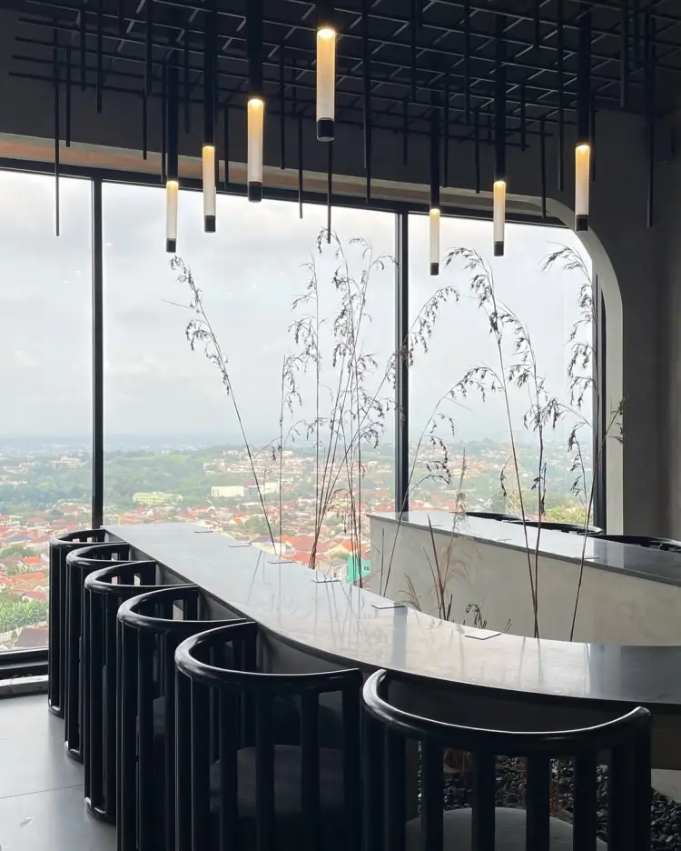 Ideologist Coffee And Social Space 7