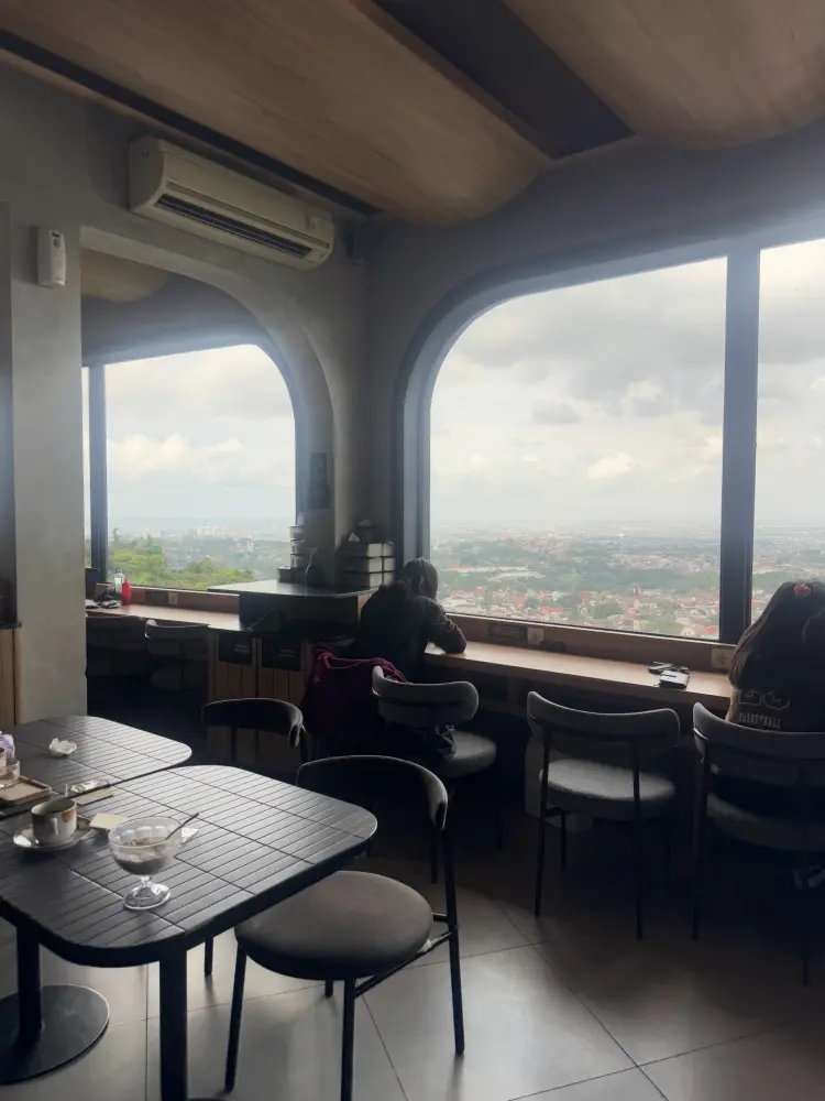 Ideologist Coffee And Social Space 2