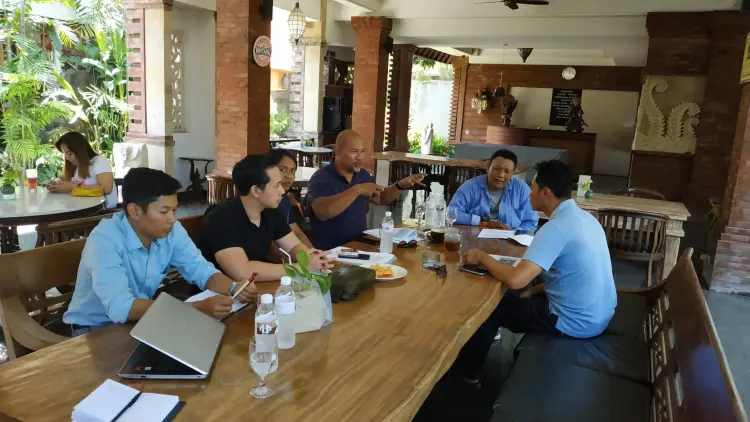 THOR Kitchen Coffee & Eatery 5