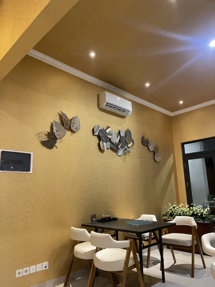 En Gedi Hotpot and Asian Fusion 10