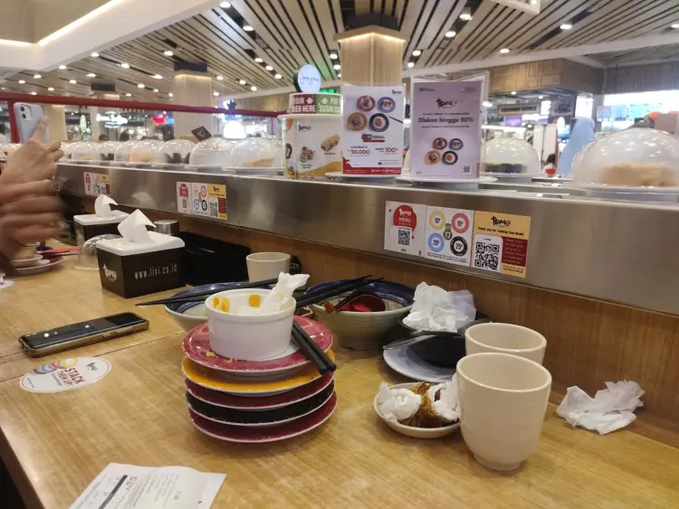 Tom Sushi Living World Pekanbaru 4