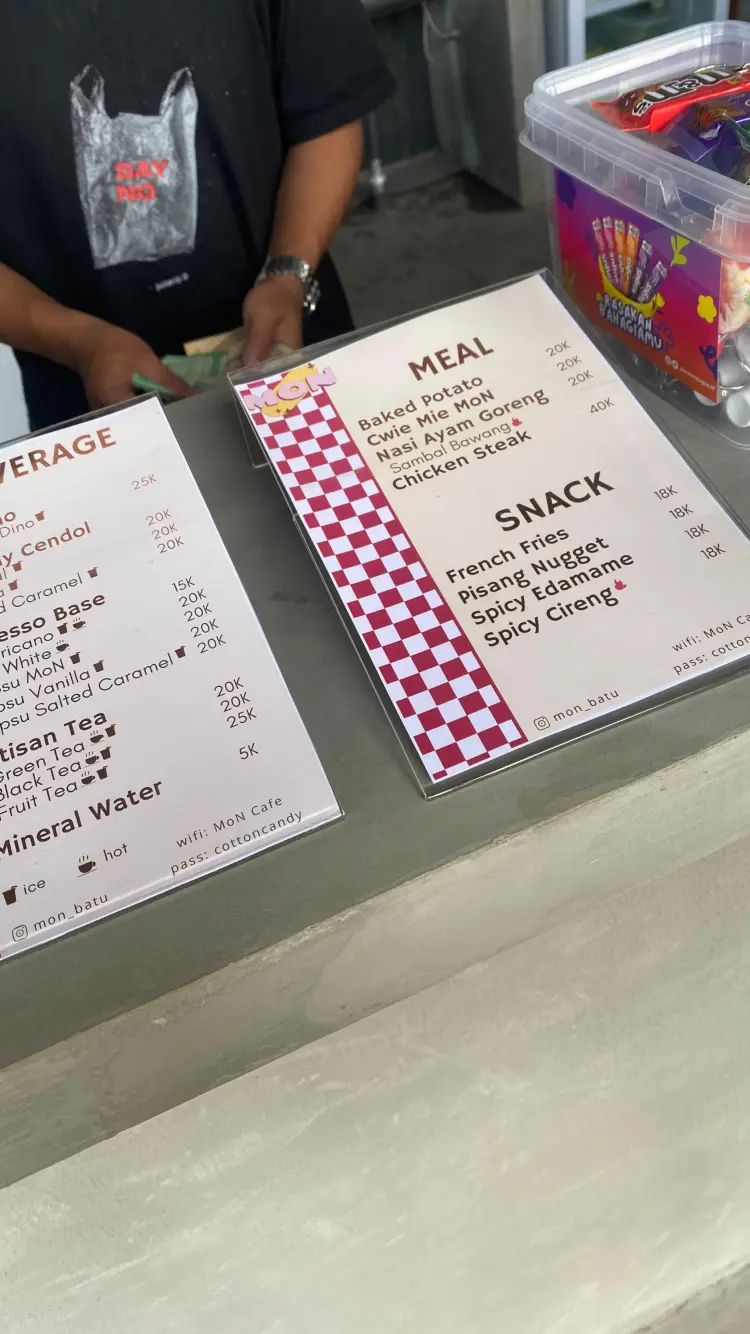 MON Cafe Batu 6