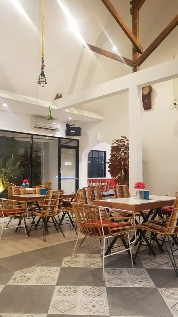 Palazzo Zangrandi - Polisi Istimewa 7