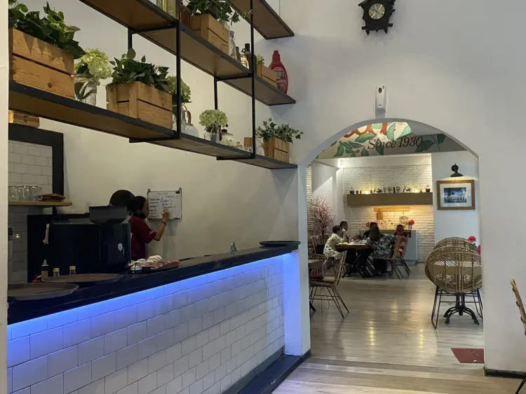 Palazzo Zangrandi - Polisi Istimewa 6