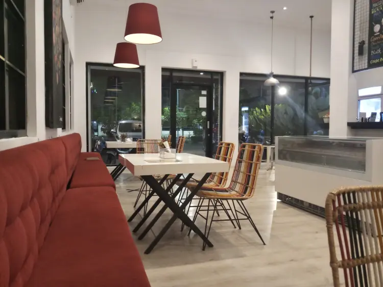 Palazzo Zangrandi - Polisi Istimewa 3