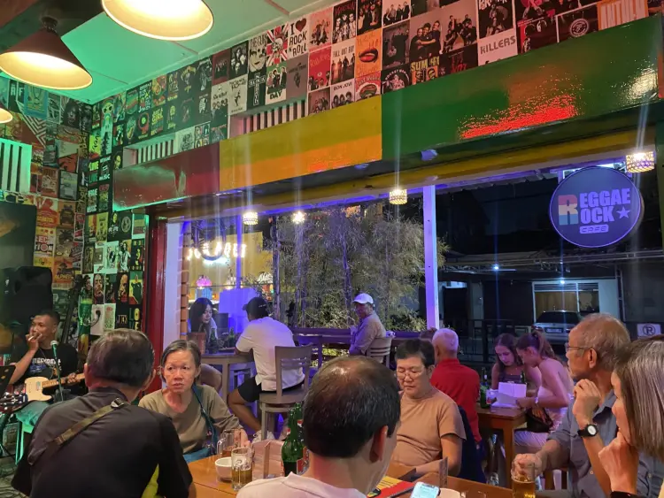 Reggae rock cafe 9