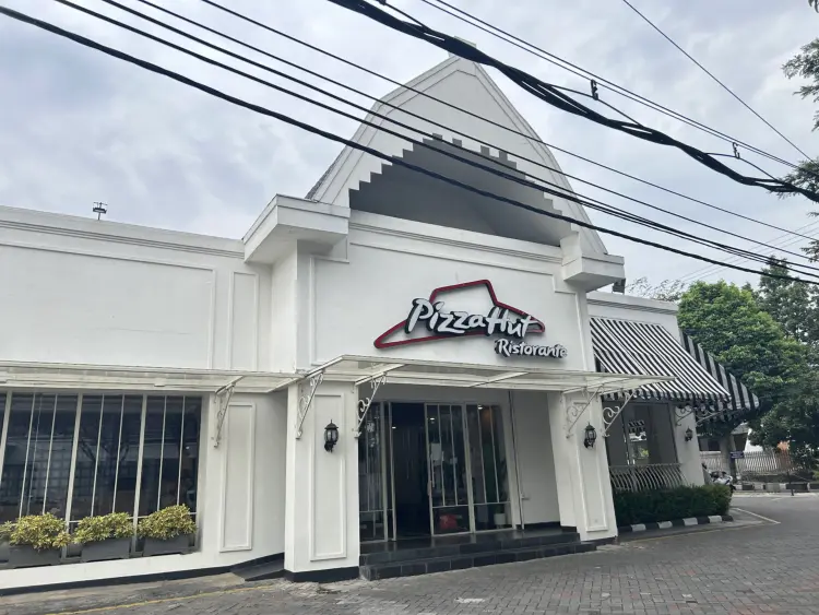 Pizza Hut Ristorante 1