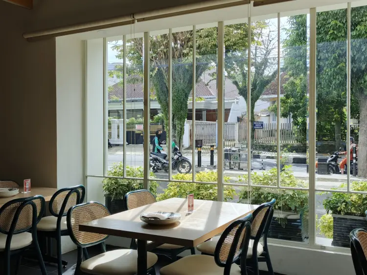 Pizza Hut Ristorante 5