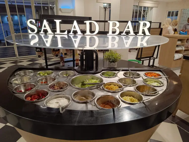 Pizza Hut Ristorante 7