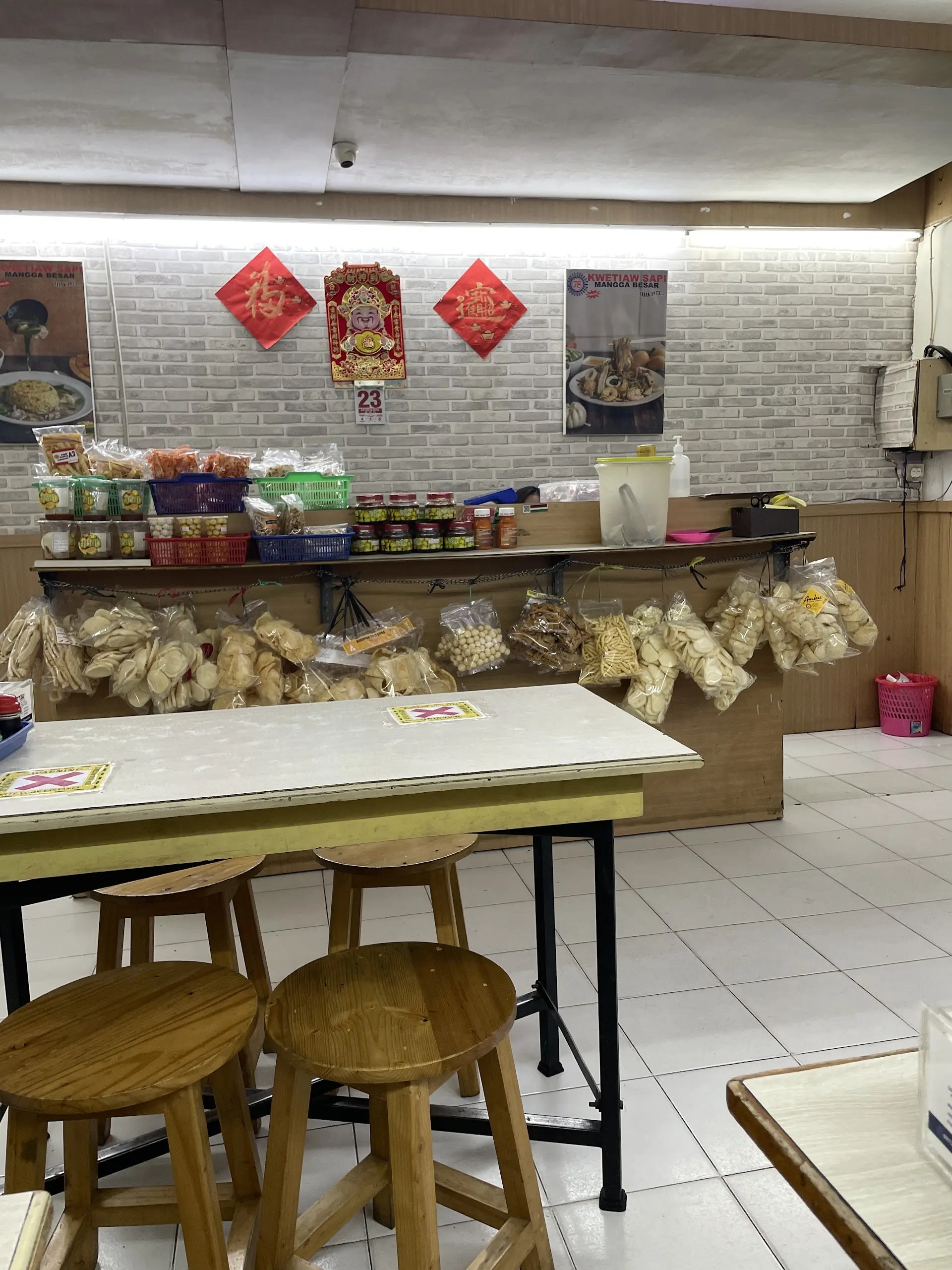 Came for "Jakarta's Best Kwetiau", but a drink almost ended me. 3