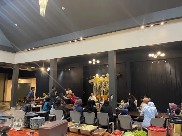 Dillys Pizza Sidikalang 1