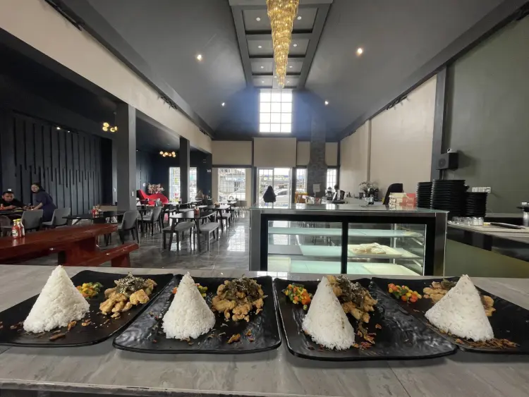 Dillys Pizza Sidikalang 4