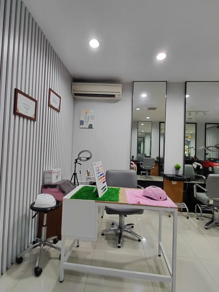 RB Hair Beauty Salon 1