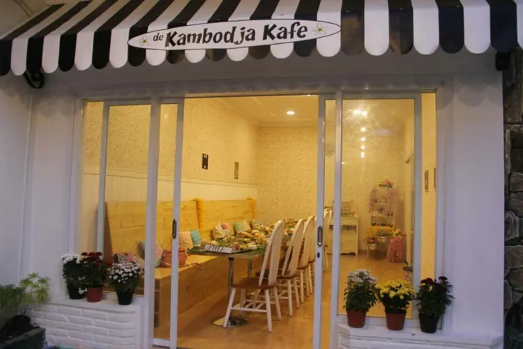 De Kambodja Cafe 1