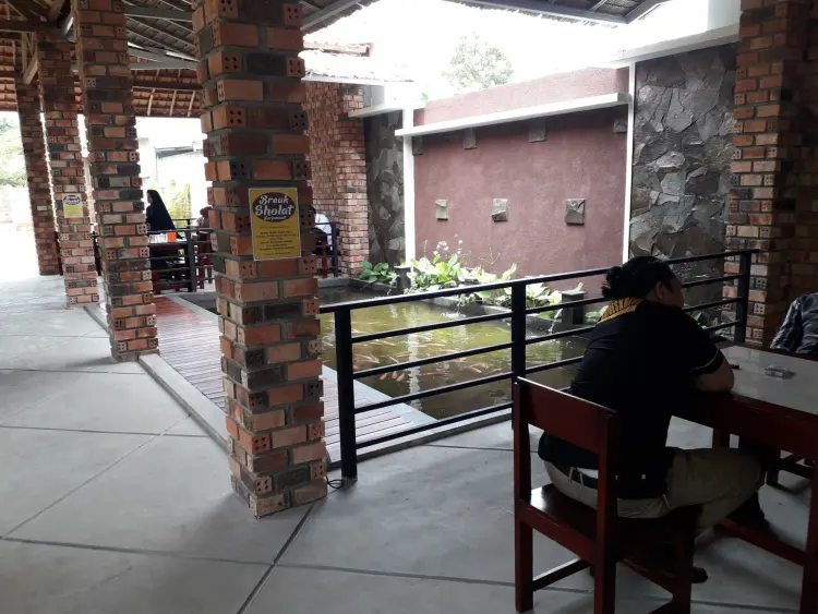 Rumah Makan Pondok Aisyah 7