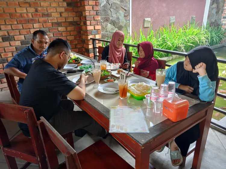 Rumah Makan Pondok Aisyah 4