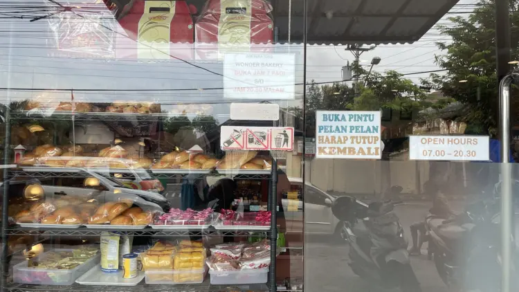 Wonder Bakery Solo 8