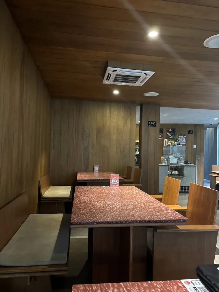 MUHI. Eatery & Coffee 8