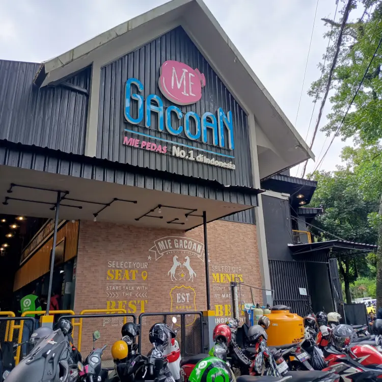 Mie Gacoan Stasiun Kota Malang 1