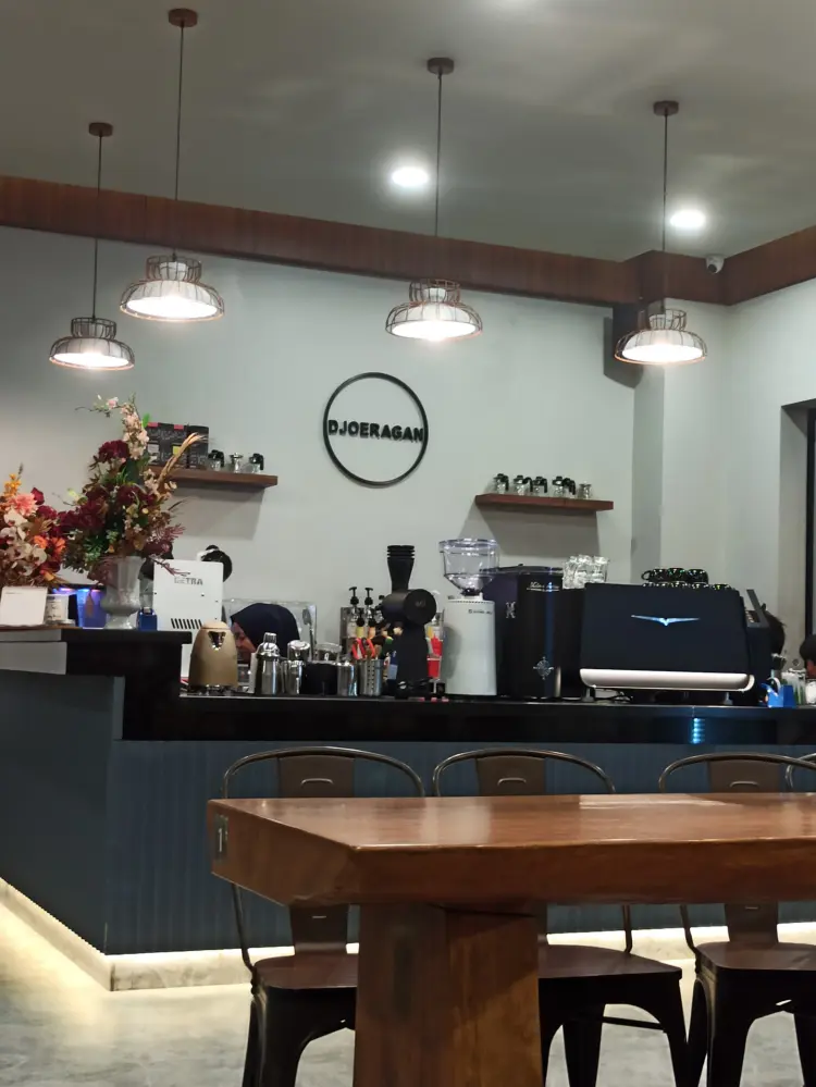 Djoeragan Cafe 10