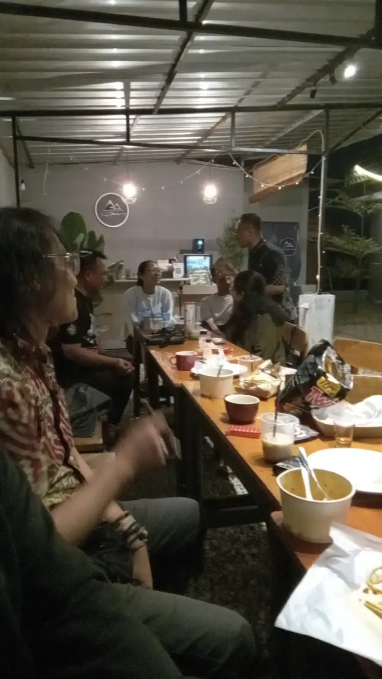 Garis Pandang Coffee 10