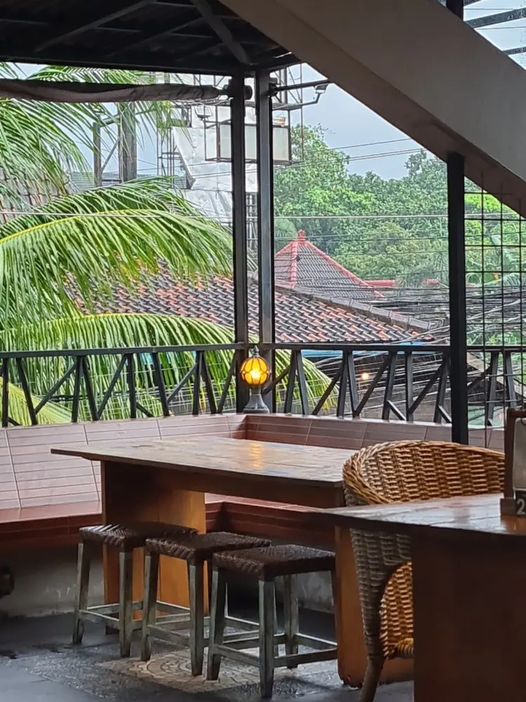 Parsley Bakery & Resto Seturan 1