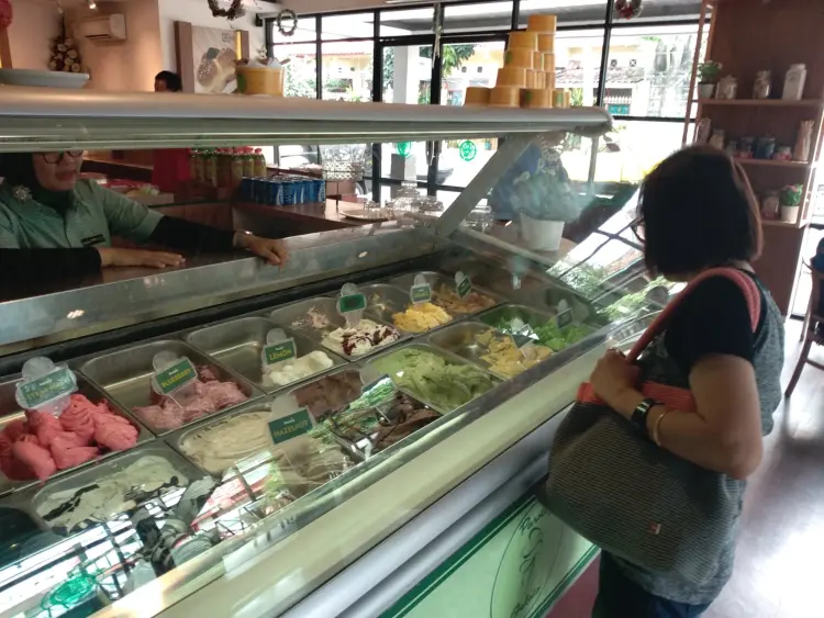 Parsley Bakery & Resto Seturan 2