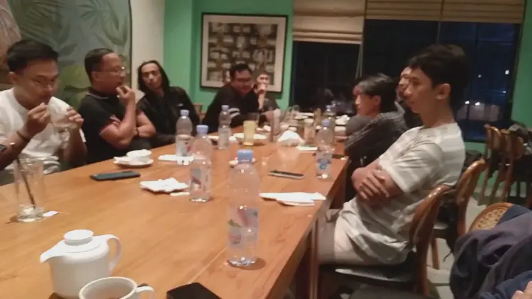 Parsley Bakery & Resto Seturan 9