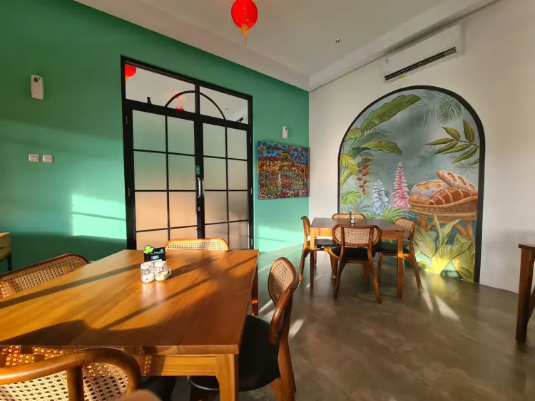 Parsley Bakery & Resto Seturan 10