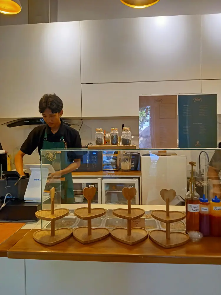 Senyawa Kafe Kudapan & Seduhan 5