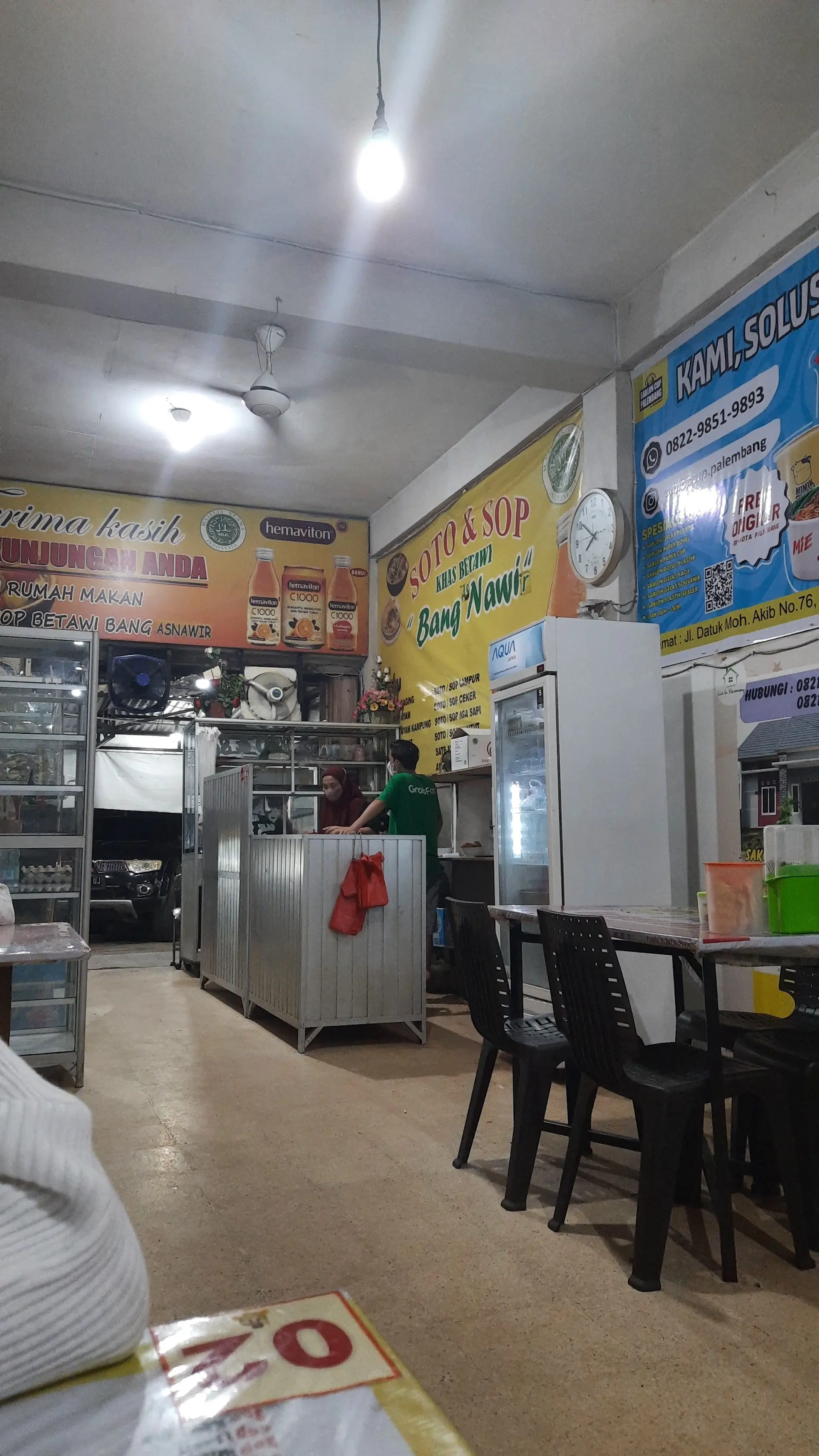 This 4.6-star Palembang gem has you season your own soup? Mantap 4