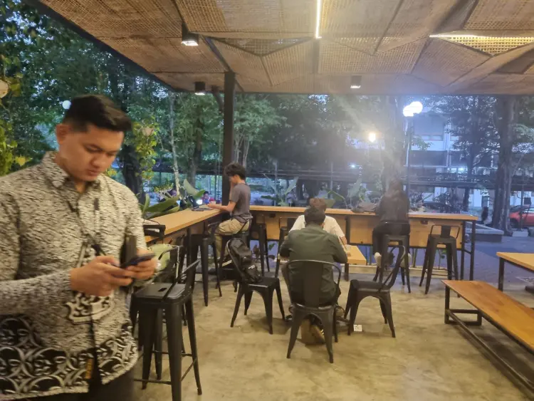 Zomia Co-Working Space 6