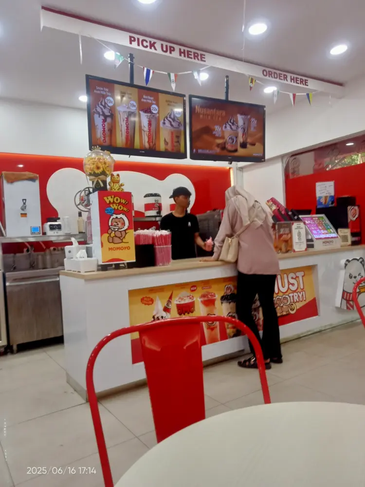 MOMOYO Ramayana Serang 8