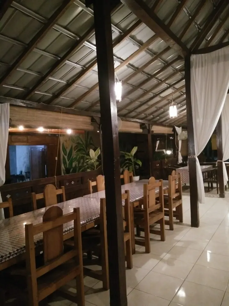 Rinten nDalu Coffee & Resto 3