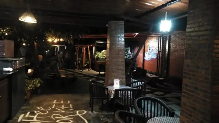 Rinten nDalu Coffee & Resto 5