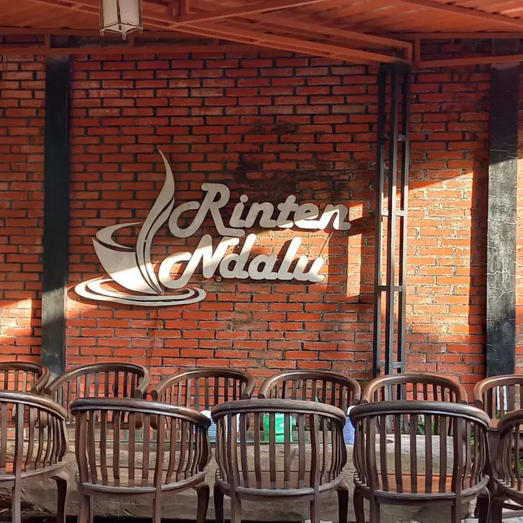 Rinten nDalu Coffee & Resto 7
