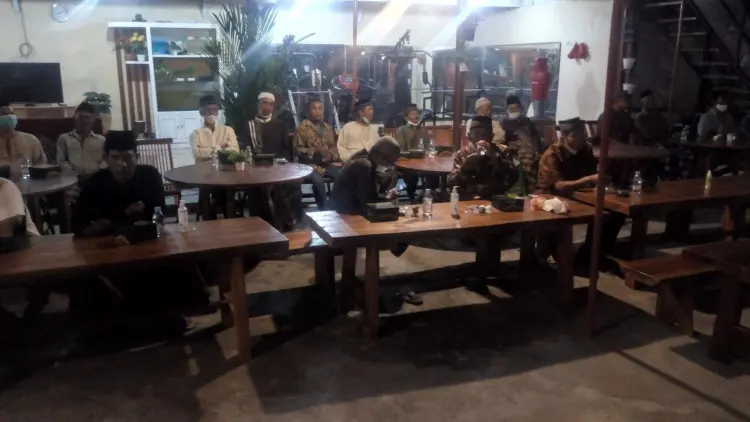 Warung Kali Lereng 6