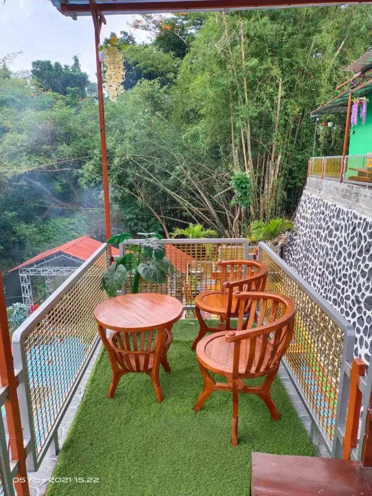 Warung Kali Lereng 5