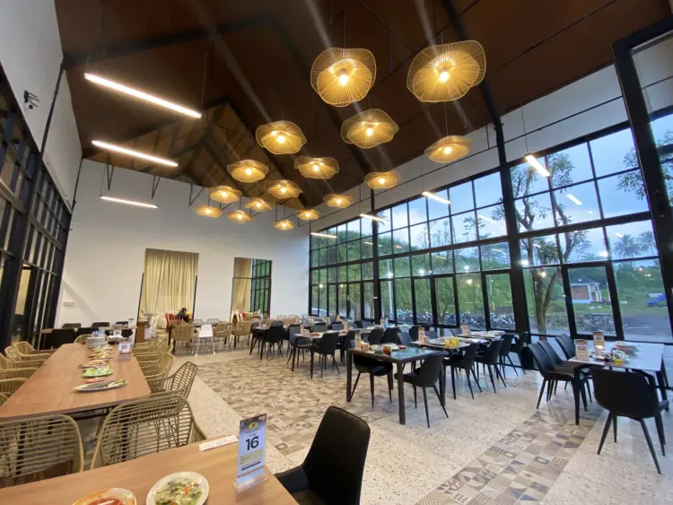 Ocean Garden Tepi brantas Kepanjen 3