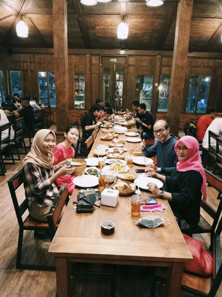 Rumah Makan Praukuno 3
