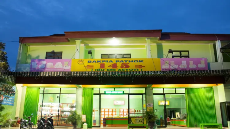 Bakpia Pathok 145 (IBU SRI ASTUTI) Kusumanegara 1
