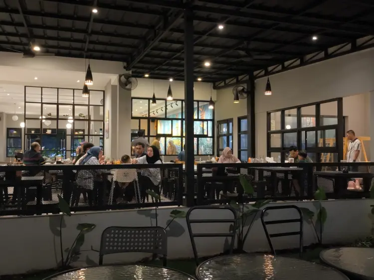 Waroeng Steak & Shake Purnawarman 5