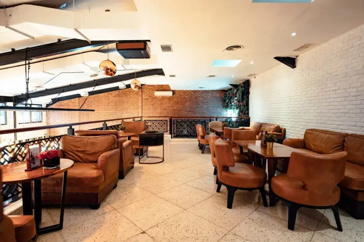 Adamar Kitchen and Lounge 10