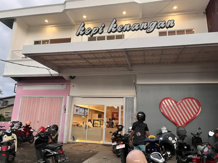 Kopi Kenangan - Ruko Jendral Sudirman Maros 1