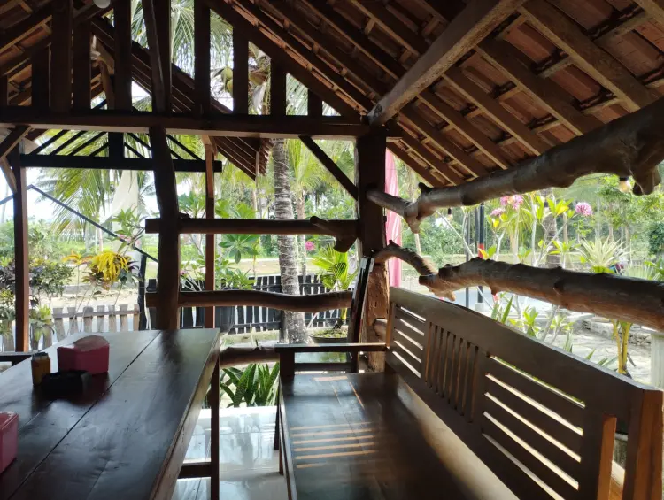 Resto KAMPUNG-KU PUNUKAN Tradisional & Seafood 3
