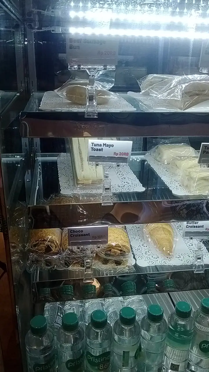 TOMORO COFFEE - FX Sudirman 2